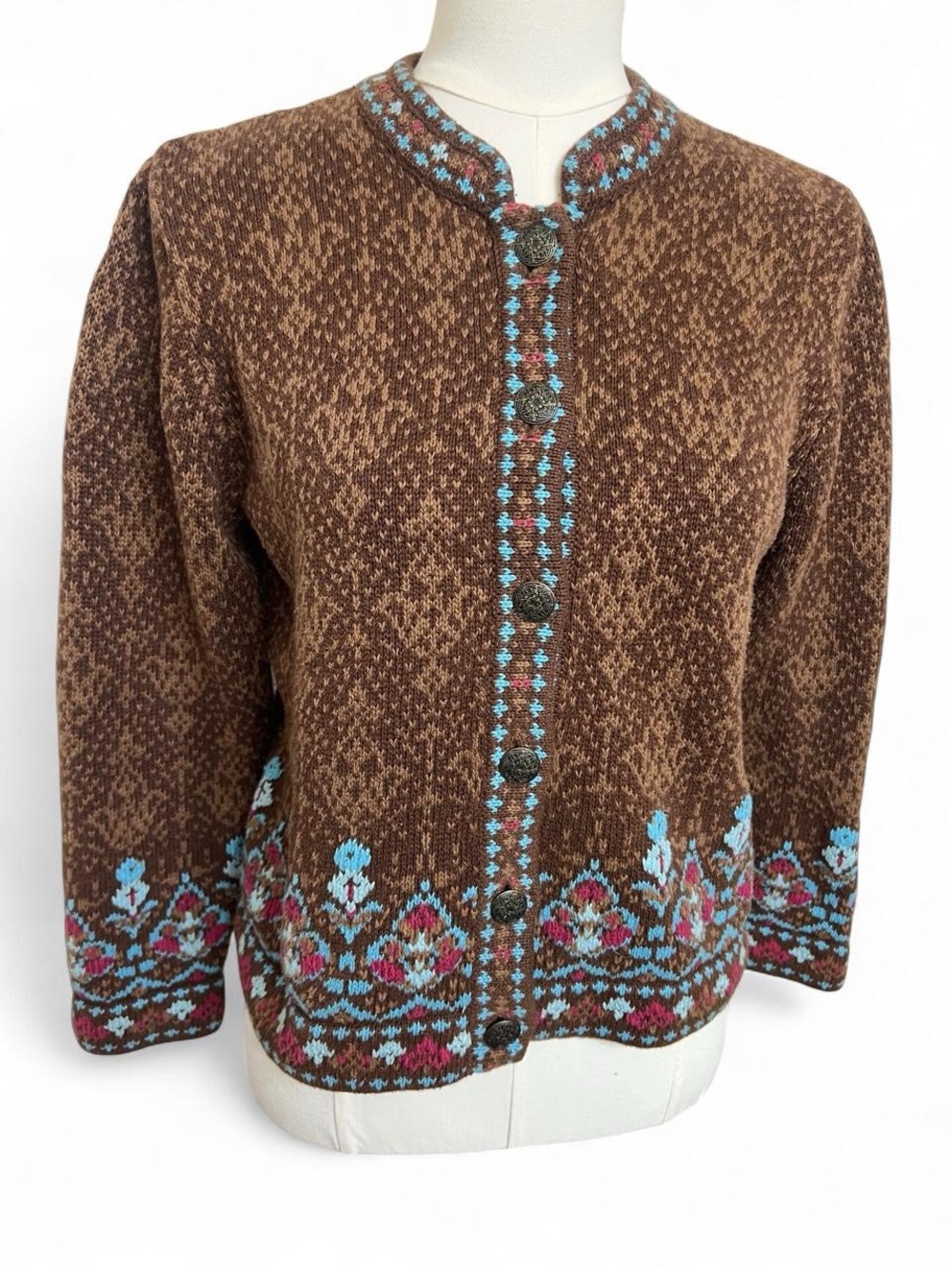 Vintage brown button up cardigan sweater Nordic blue pink design fall autumn